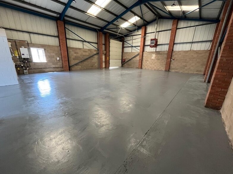 Grange Way, Colchester to rent - Building Photo - Image 3 of 13