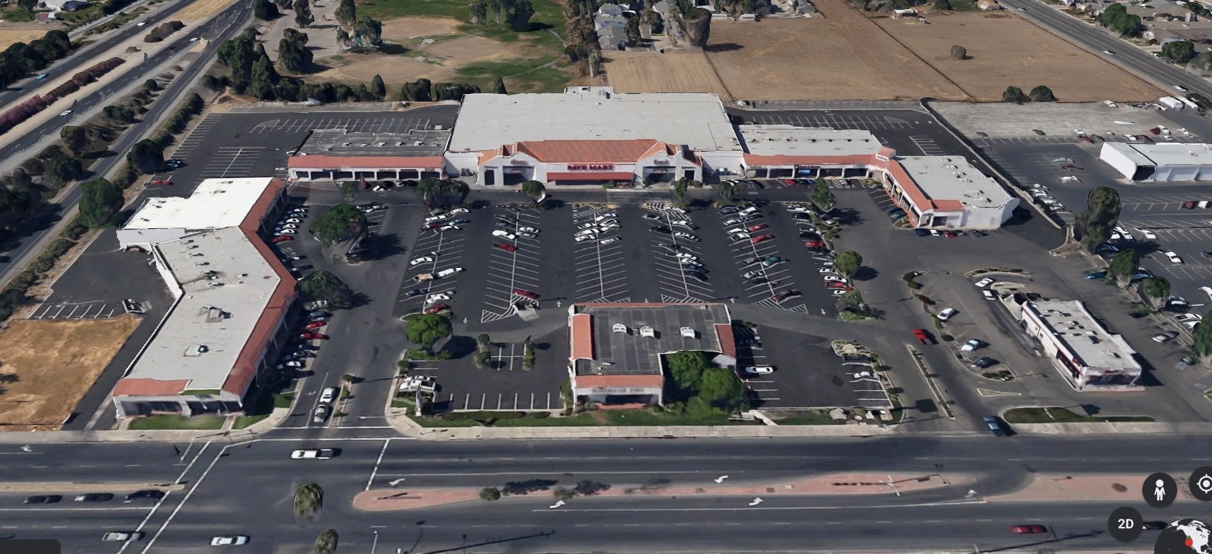 820-940 W Henderson Ave, Porterville, CA to rent Building Photo- Image 1 of 7