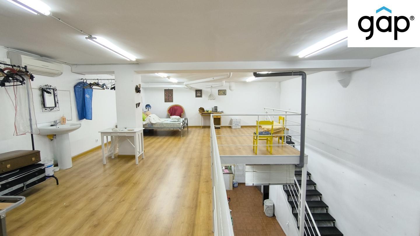 Cuenca, CUE 16004 - Unit 6 -  - Interior Photo - Image 2 of 7