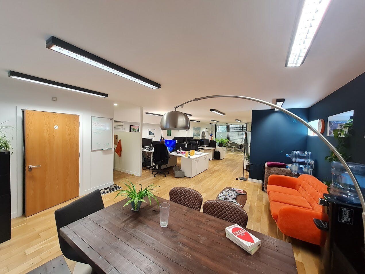 Pooley Dr, London to rent Building Photo- Image 1 of 7