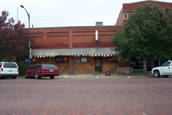 418-420 S Main St, Pratt, KS for sale - Primary Photo - Image 1 of 1