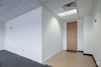 400 Kelby St, Fort Lee, NJ for rent Interior Photo- Image 1 of 2