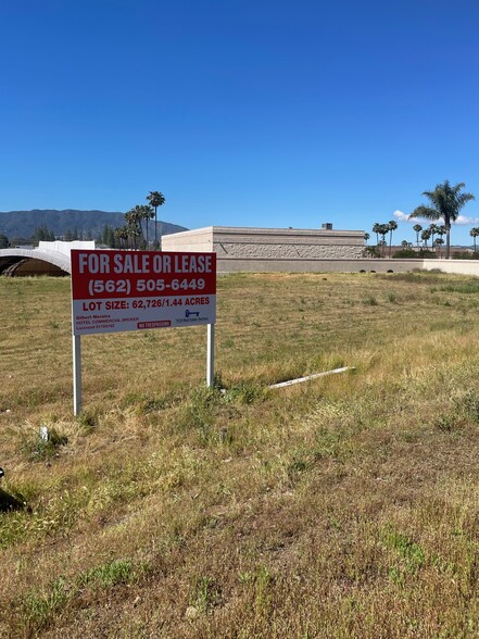 1110 Mountain Ave, Norco, CA for sale - Building Photo - Image 3 of 3