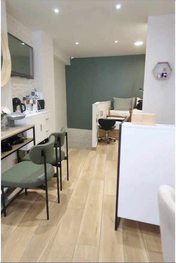 Location Commerce 57 m² - Photo 1