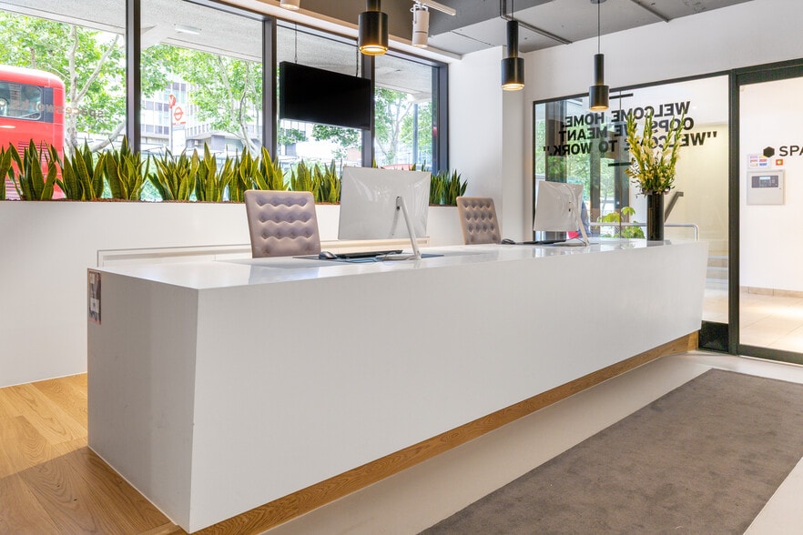 307 Euston Rd, London to rent - Interior Photo - Image 2 of 10