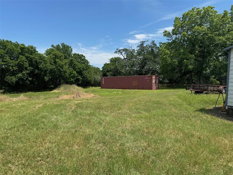 1620 Pecos St, Lockhart, TX for rent - Primary Photo - Image 1 of 13