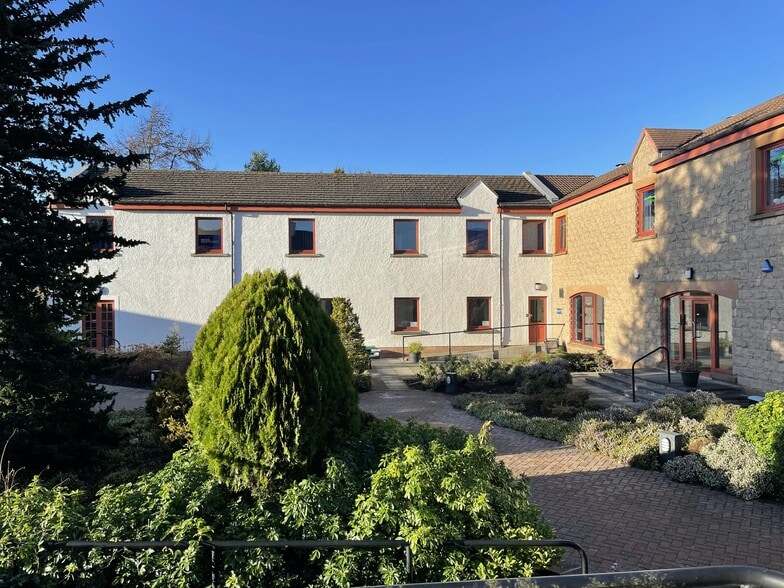 Hallyards Rd, Newbridge to rent - Building Photo - Image 3 of 12