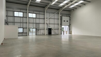 Northfield Rd, Southam to rent Interior Photo- Image 2 of 3