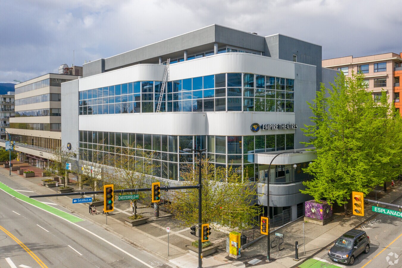 200 W Esplanade, North Vancouver V7M 1A4 UK 200 W Esplanade, North Vancouver V7M 1A4 UK