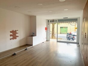 Retail in Castellar del Vallès, Barcelona to rent Interior Photo- Image 2 of 10