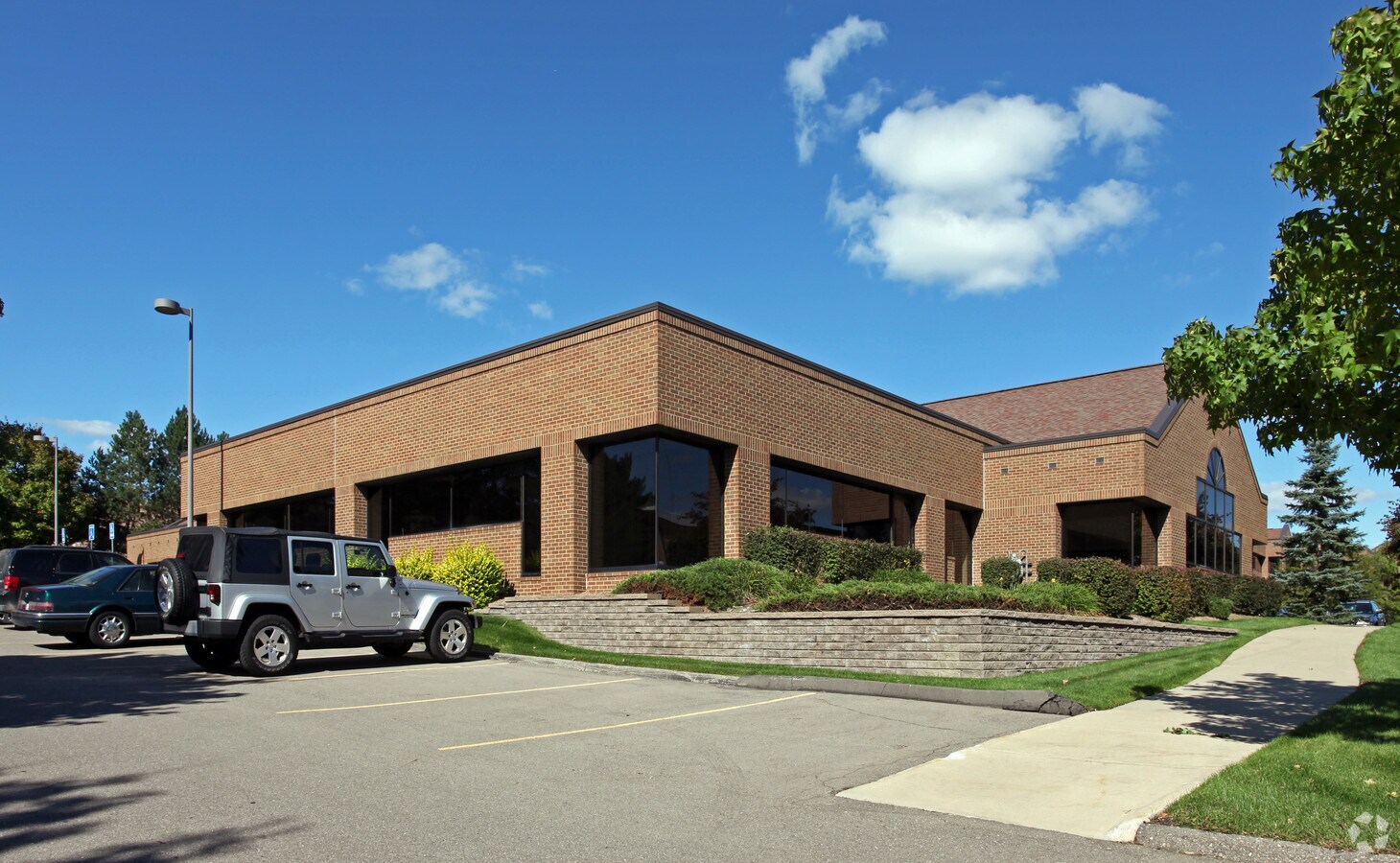 41820 Six Mile Rd, Northville 48168 UK