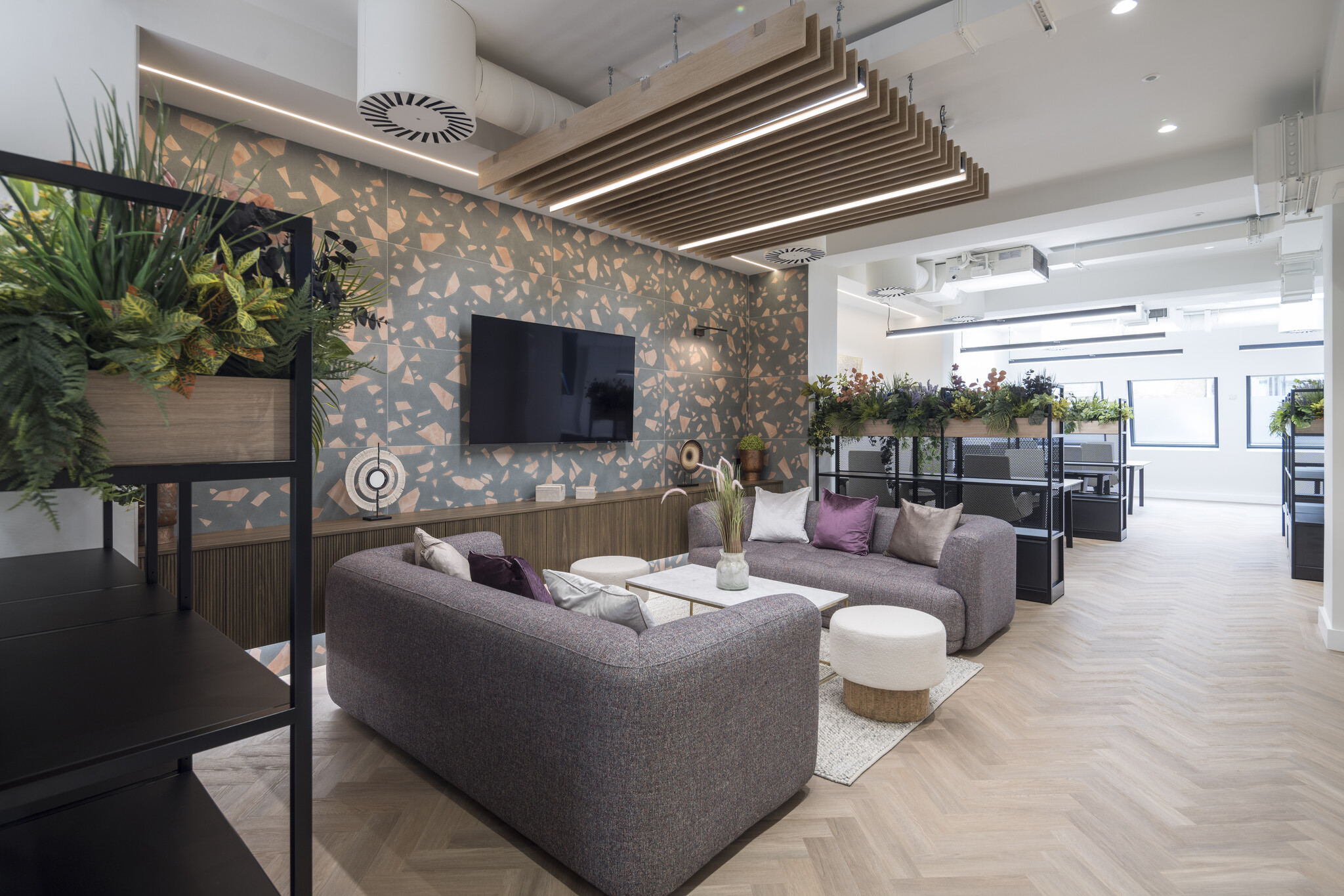 31 St George St, London for sale Interior Photo- Image 1 of 1