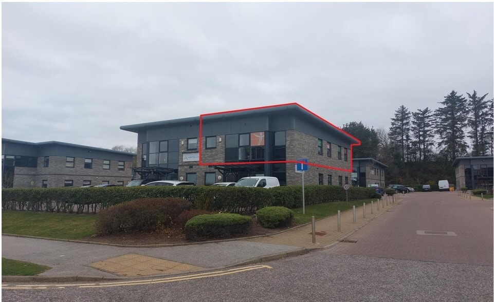 Abercrombie Ct, Westhill to rent - Building Photo - Image 2 of 9