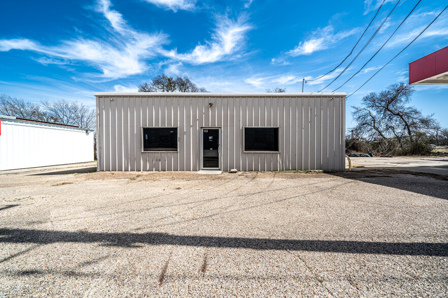 115 N Central Ave, Troy, TX for sale - Primary Photo - Image 1 of 3