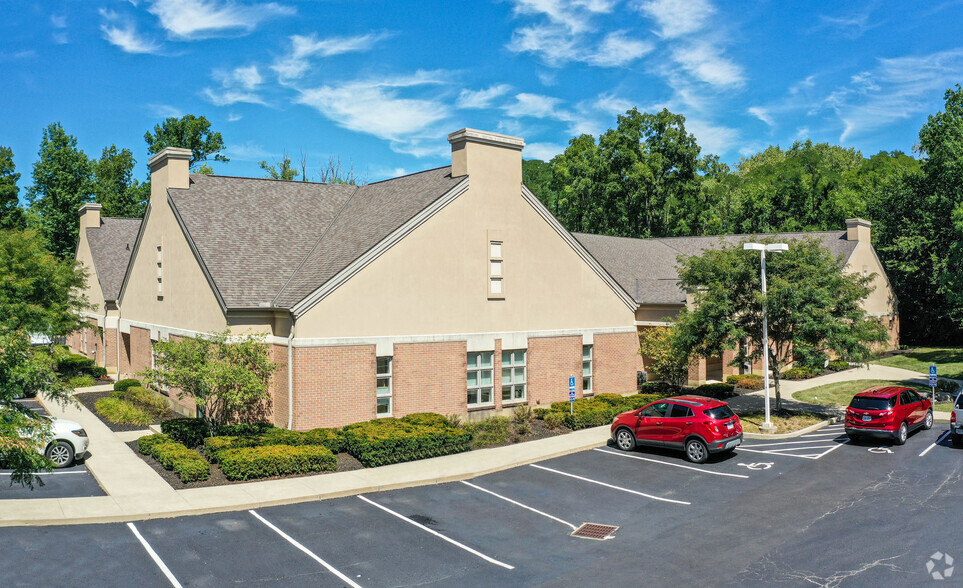 460 W Central Ave, Delaware, OH for rent - Building Photo - Image 3 of 8