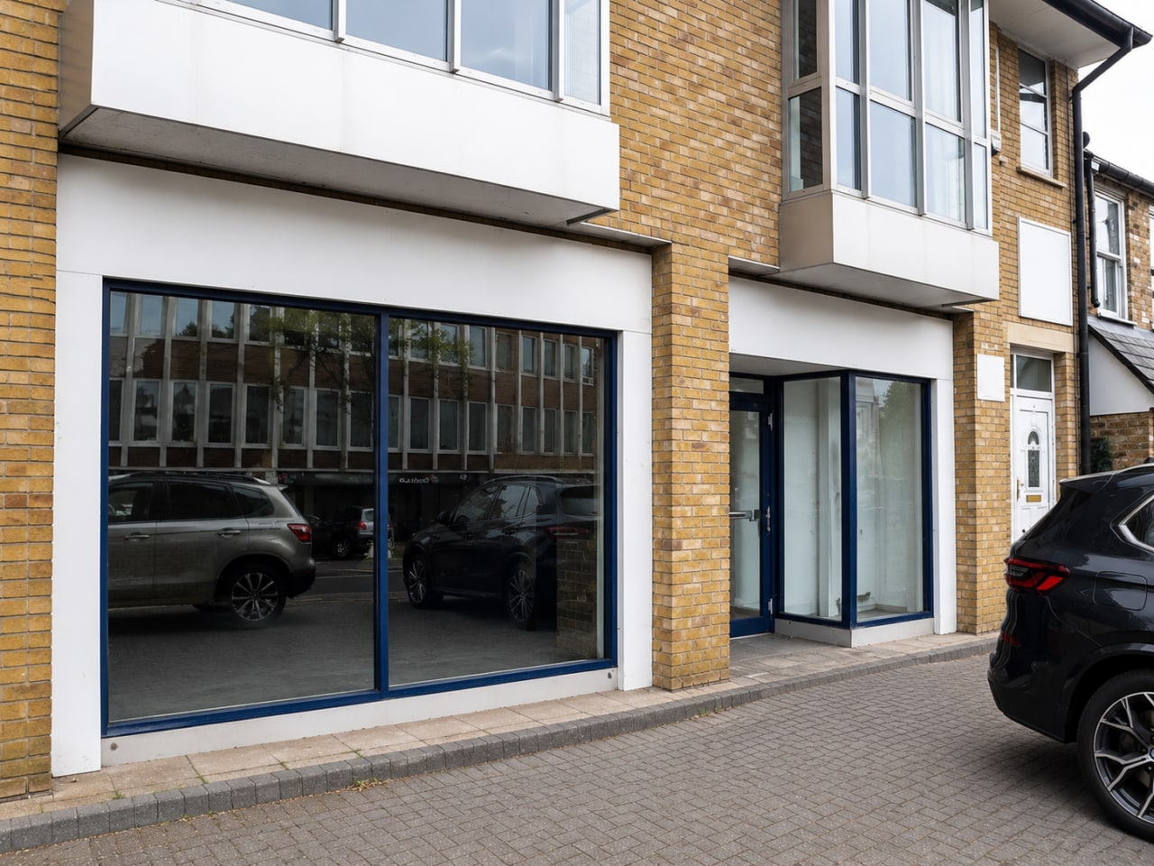 41-43 Castle St, High Wycombe to rent Building Photo- Image 1 of 2