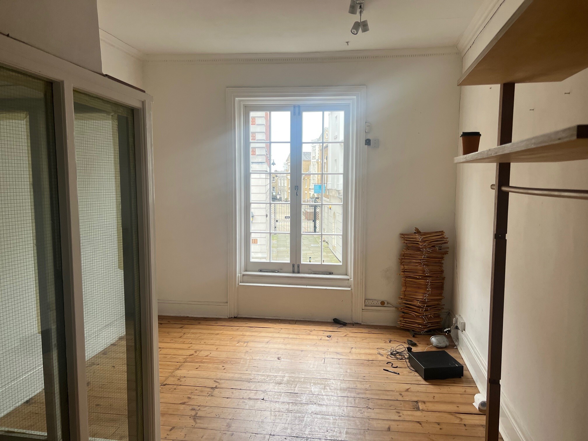 10 Hill St, Richmond to rent Interior Photo- Image 1 of 1