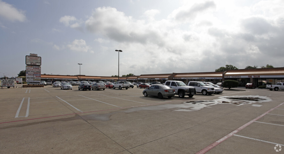 4901-4999 S Hulen St, Fort Worth, TX for rent - Building Photo - Image 3 of 5