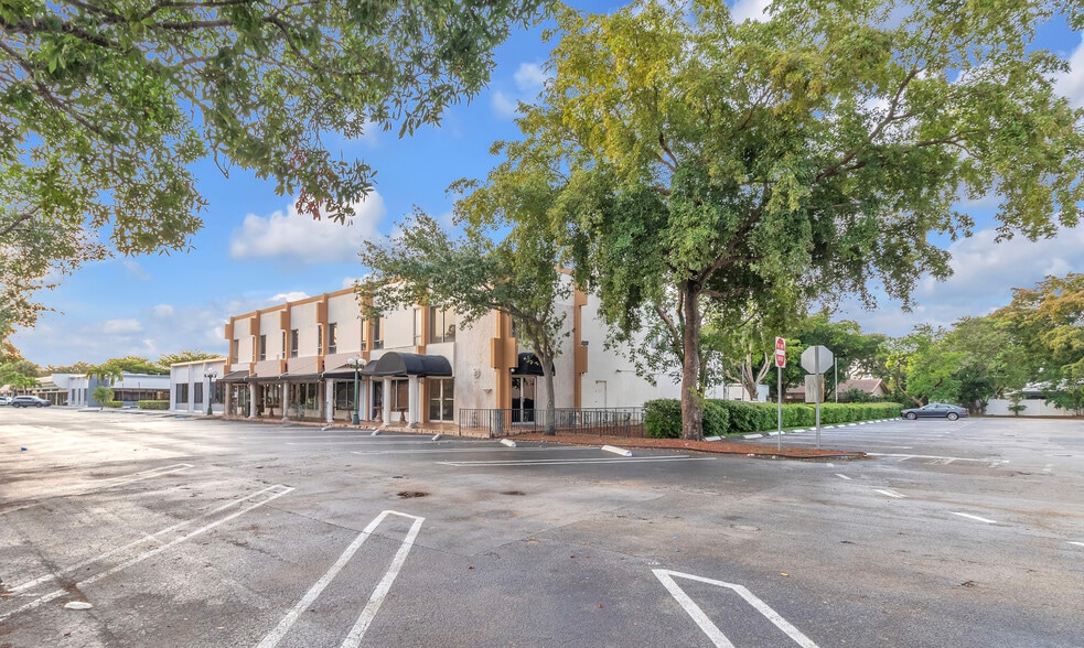 11504 W Sample Rd, Coral Springs, FL for sale - Building Photo - Image 1 of 14