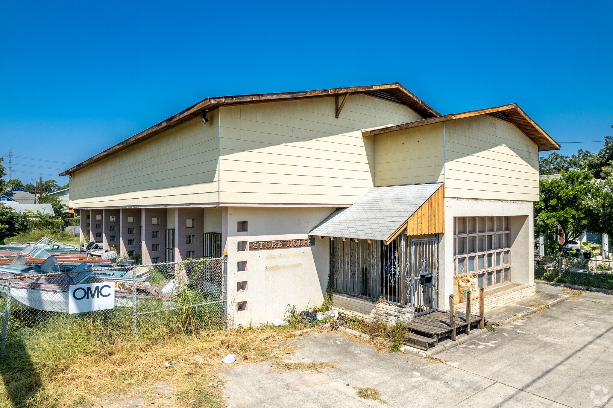 435 E Mitchell St, San Antonio, TX to rent Primary Photo- Image 1 of 5