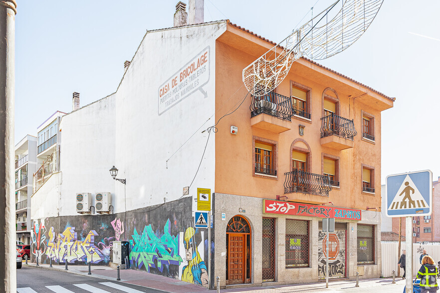 Calle los Curas, 44, Torrejón De Ardoz, Madrid for rent - Building Photo - Image 2 of 4