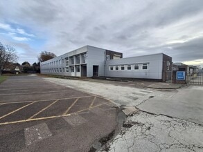 155 Humberstone Ln, Leicester to rent Building Photo- Image 1 of 3