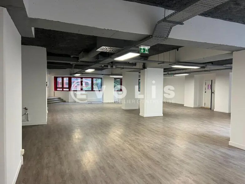 Office in Paris for sale - Interior Photo - Image 3 of 8