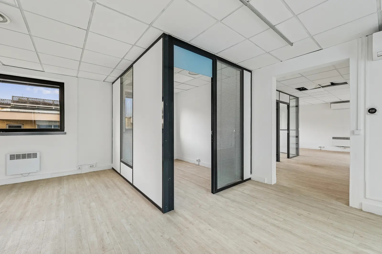 58 Avenue Du Général Leclerc, Boulogne-Billancourt for sale Interior Photo- Image 1 of 15