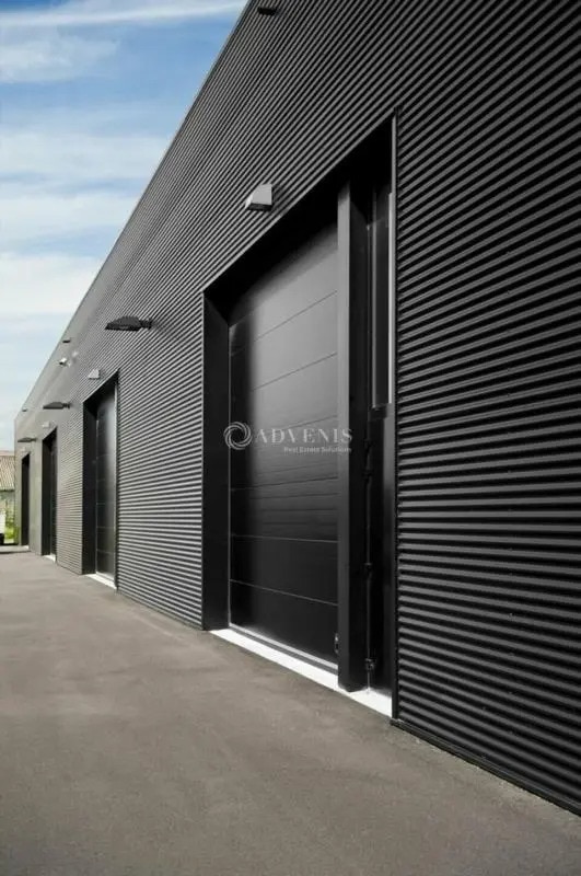 Location Entrepôt 86 m² - Photo 1