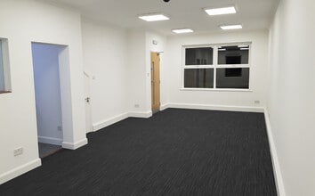 Station Rd, Great Shelford to rent Interior Photo- Image 2 of 4