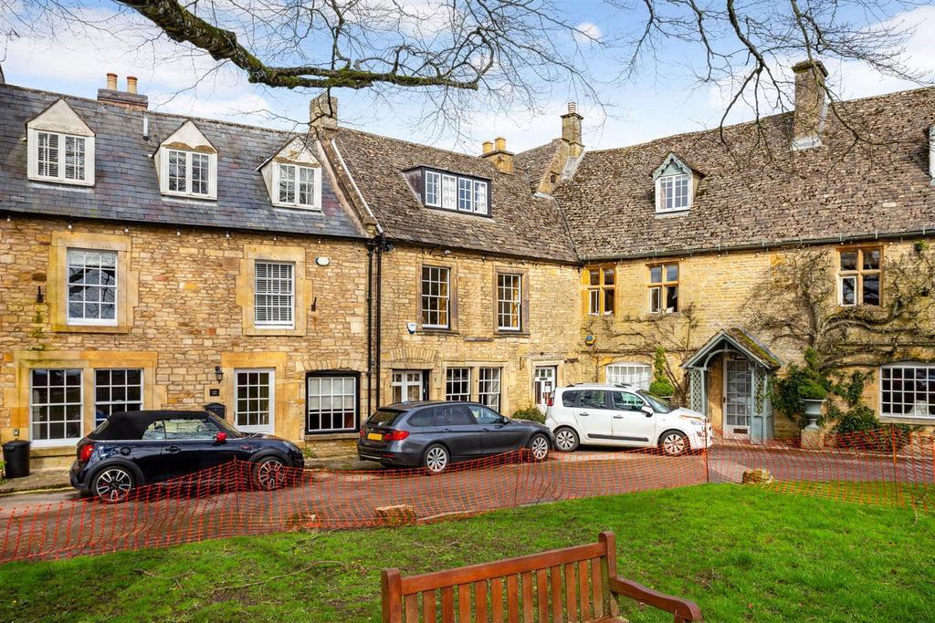 The Square, Stow On The Wold for sale Building Photo- Image 1 of 15