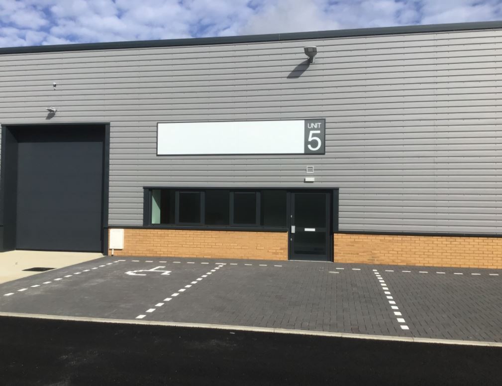 Stacey Bushes, Milton Keynes MK12 6HP UK