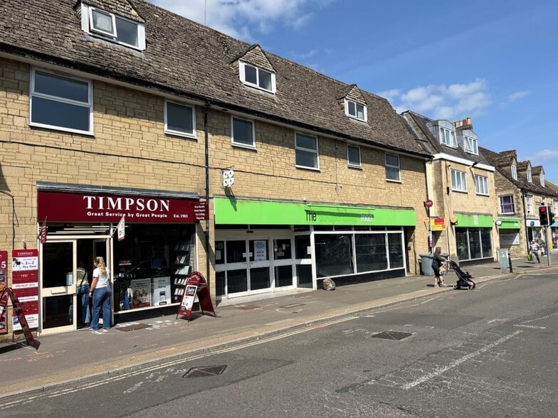 9-11 High St, Witney to rent - Building Photo - Image 1 of 1