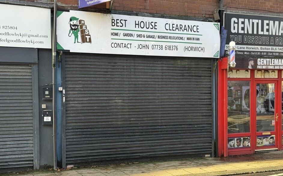 54 Lee Ln, Bolton to rent - Building Photo - Image 2 of 3