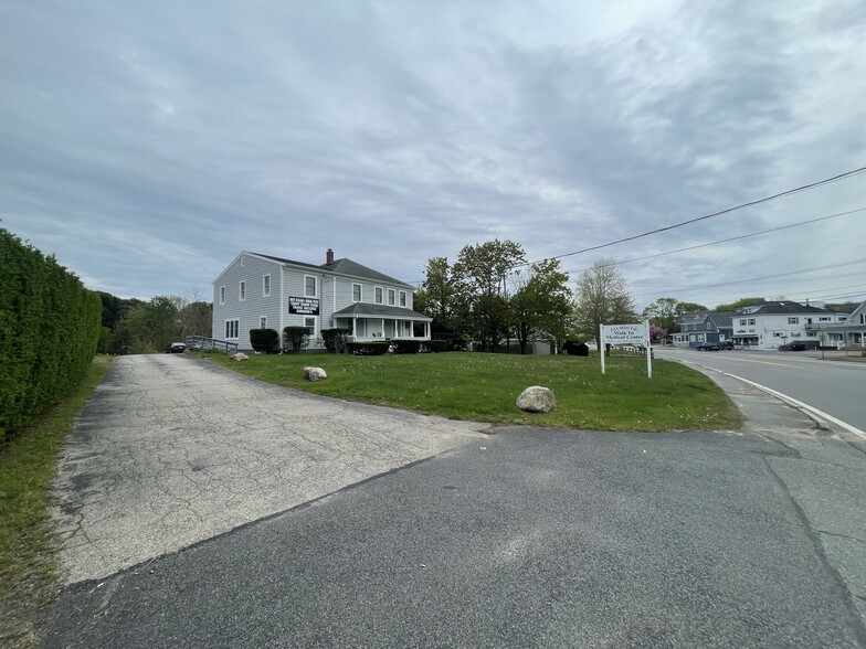 309 Teaticket Hwy, Teaticket, MA for rent - Building Photo - Image 2 of 2