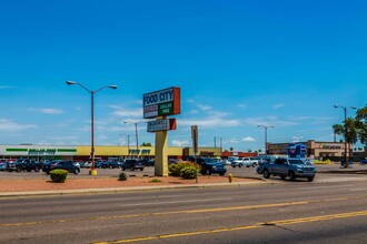 N 51st Ave, Phoenix, AZ for sale Building Photo- Image 1 of 1