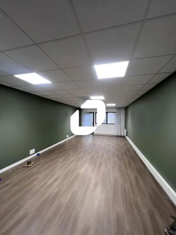 Location Bureaux 38 m² - Photo 1