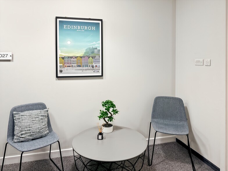 1A Westerton Rd, Broxburn to rent - Interior Photo - Image 3 of 10