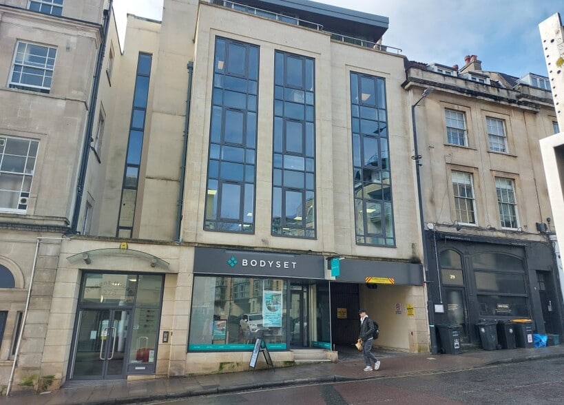 27 Regent St, Bristol to rent - Primary Photo - Image 1 of 1