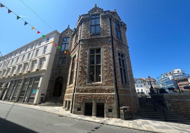 More details for Fountain St, Guernsey - Office to Rent