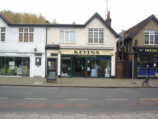 More details for 104 Marsh Rd, Pinner - Retail for Sale