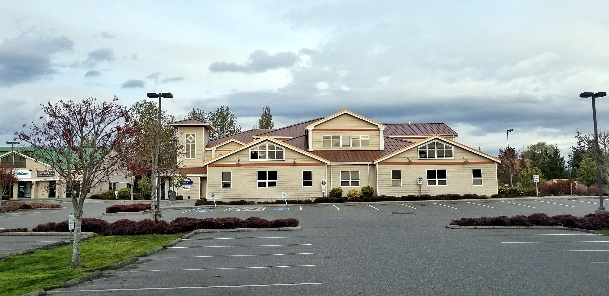 275 SE Cabot Dr, Oak Harbor, WA to rent Building Photo- Image 1 of 6