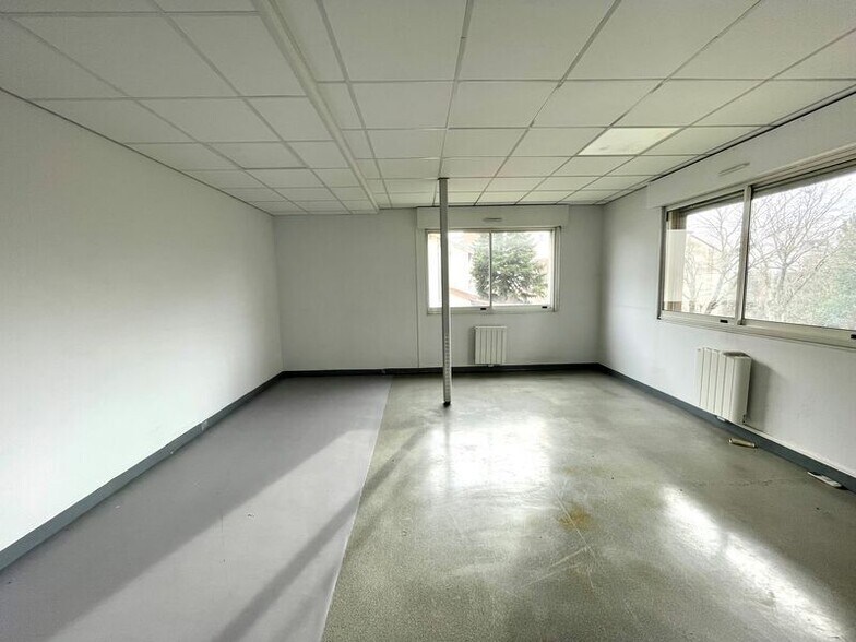 Office in Lyon to rent - Interior Photo - Image 2 of 5