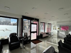 258A Albert Dr, Glasgow to rent Interior Photo- Image 2 of 15