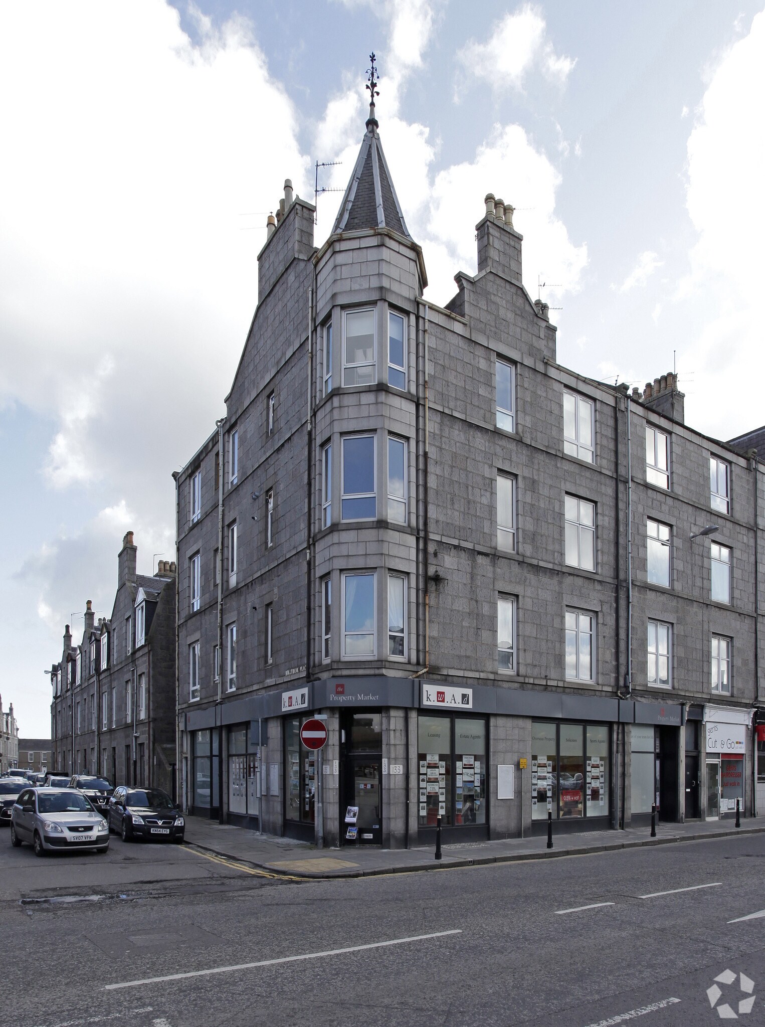 133-137 Holburn St, Aberdeen for sale Primary Photo- Image 1 of 1