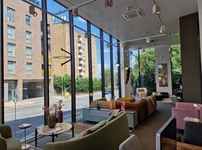 452-454 Finchley Rd, London to rent Interior Photo- Image 1 of 6