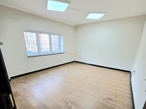 109-111 New Rd, London to rent Interior Photo- Image 2 of 3