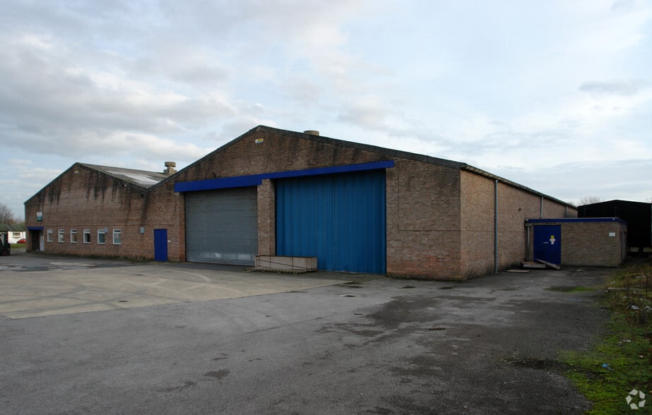 Grange Ave, Wetherby to rent - Building Photo - Image 2 of 2