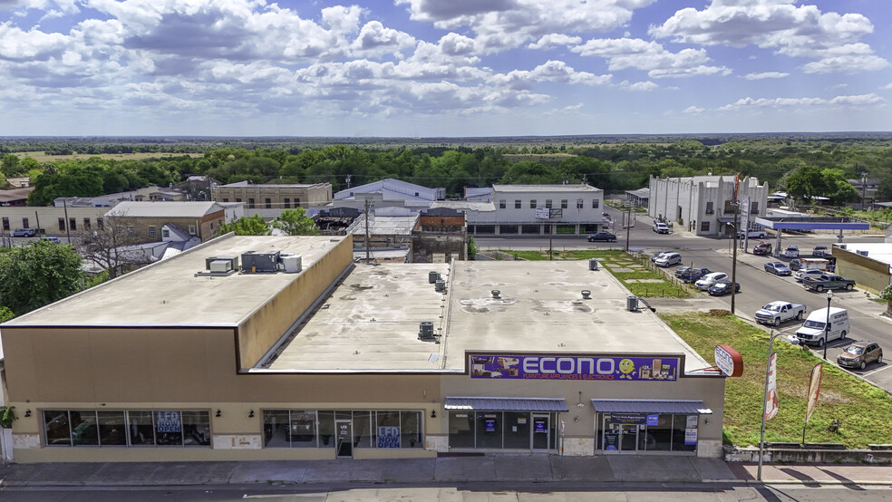 302 E 2nd St, Rio Grande City, TX for sale - Building Photo - Image 3 of 3