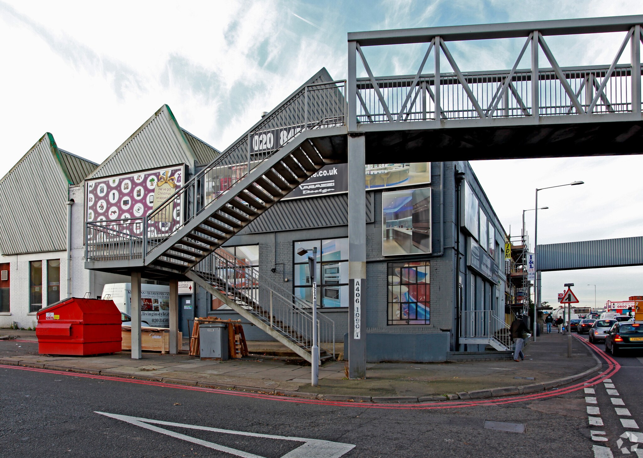 162 Coles Green Rd, London for sale Primary Photo- Image 1 of 1